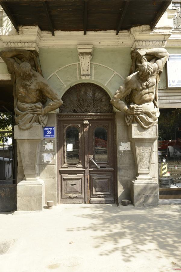 Atlant Hotel Tiflis Exterior foto