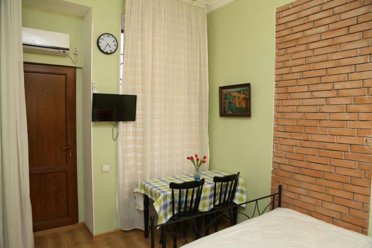 Atlant Hotel Tiflis Exterior foto